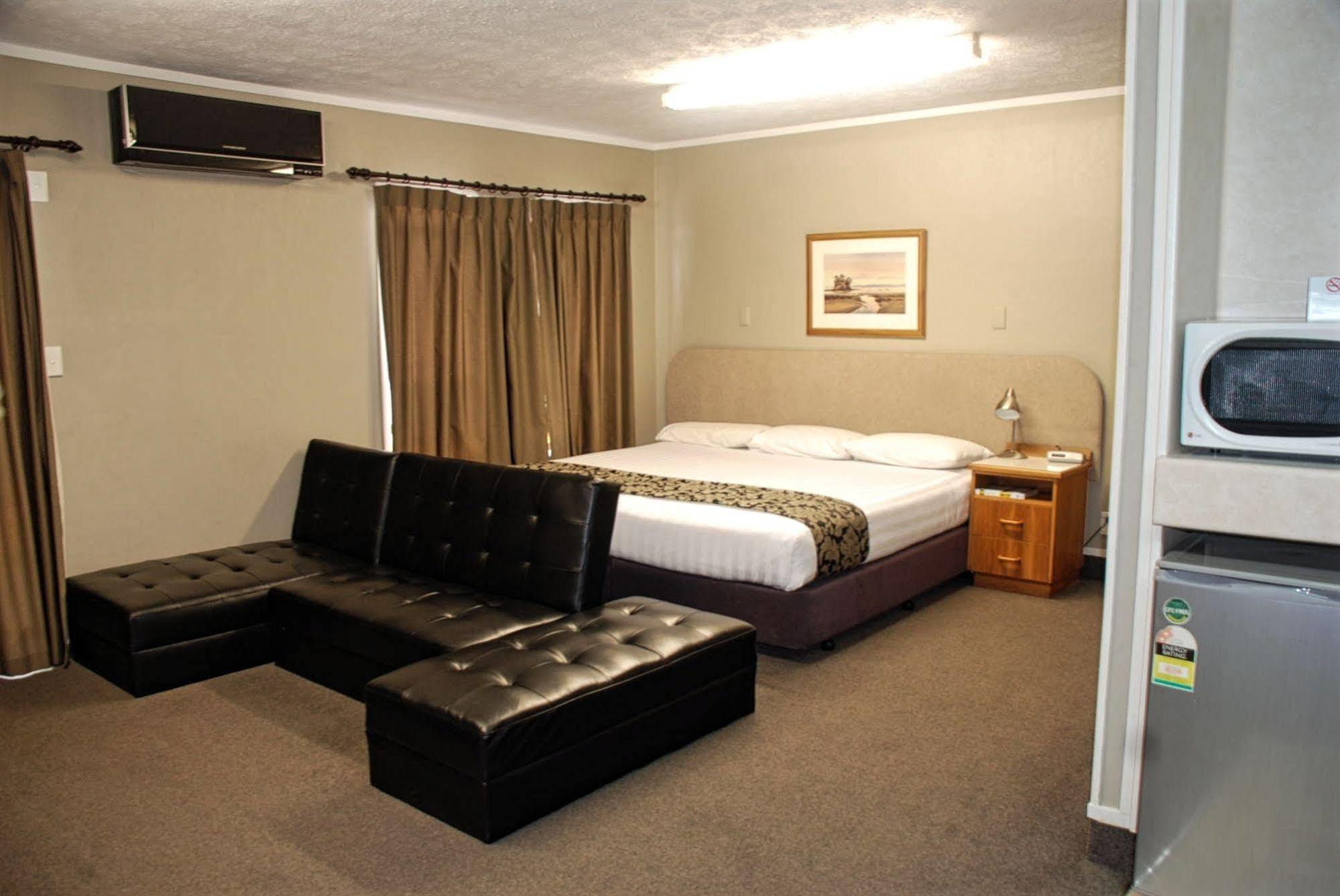 Fountain City Motor Inn Хамилтън Екстериор снимка