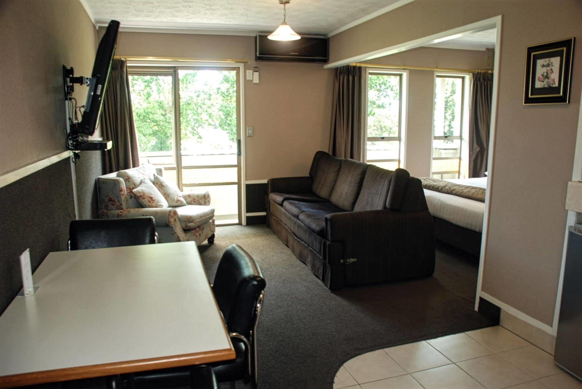 Fountain City Motor Inn Хамилтън Екстериор снимка